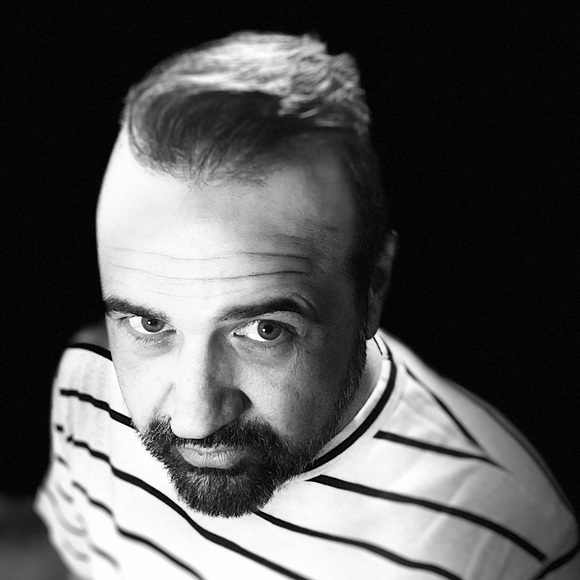 Meet your Posher, Chris - Picture 3 of 3